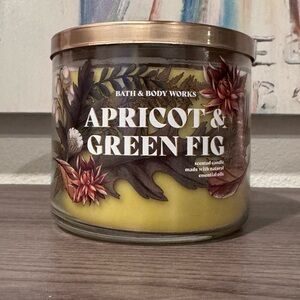 Apricot and Green Fig Candle Bath and Body Works